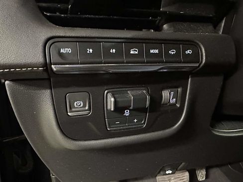 Certified 2022 Cadillac Escalade ESV Sport w/ Touring Package AWD/4WD image 20
