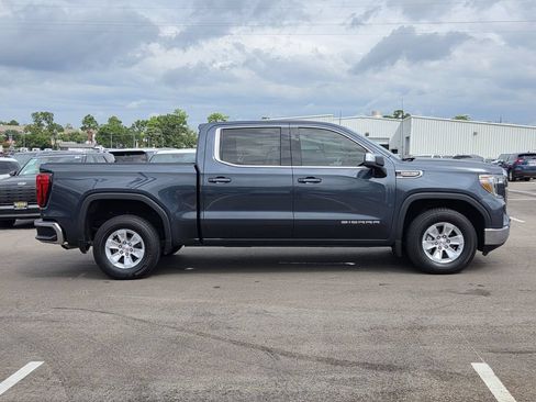 Used 2020 GMC Sierra 1500 SLE w/ SLE Value Package RWD image 4