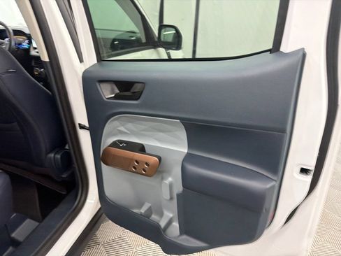 Used 2022 Ford Maverick Lariat FWD image 17