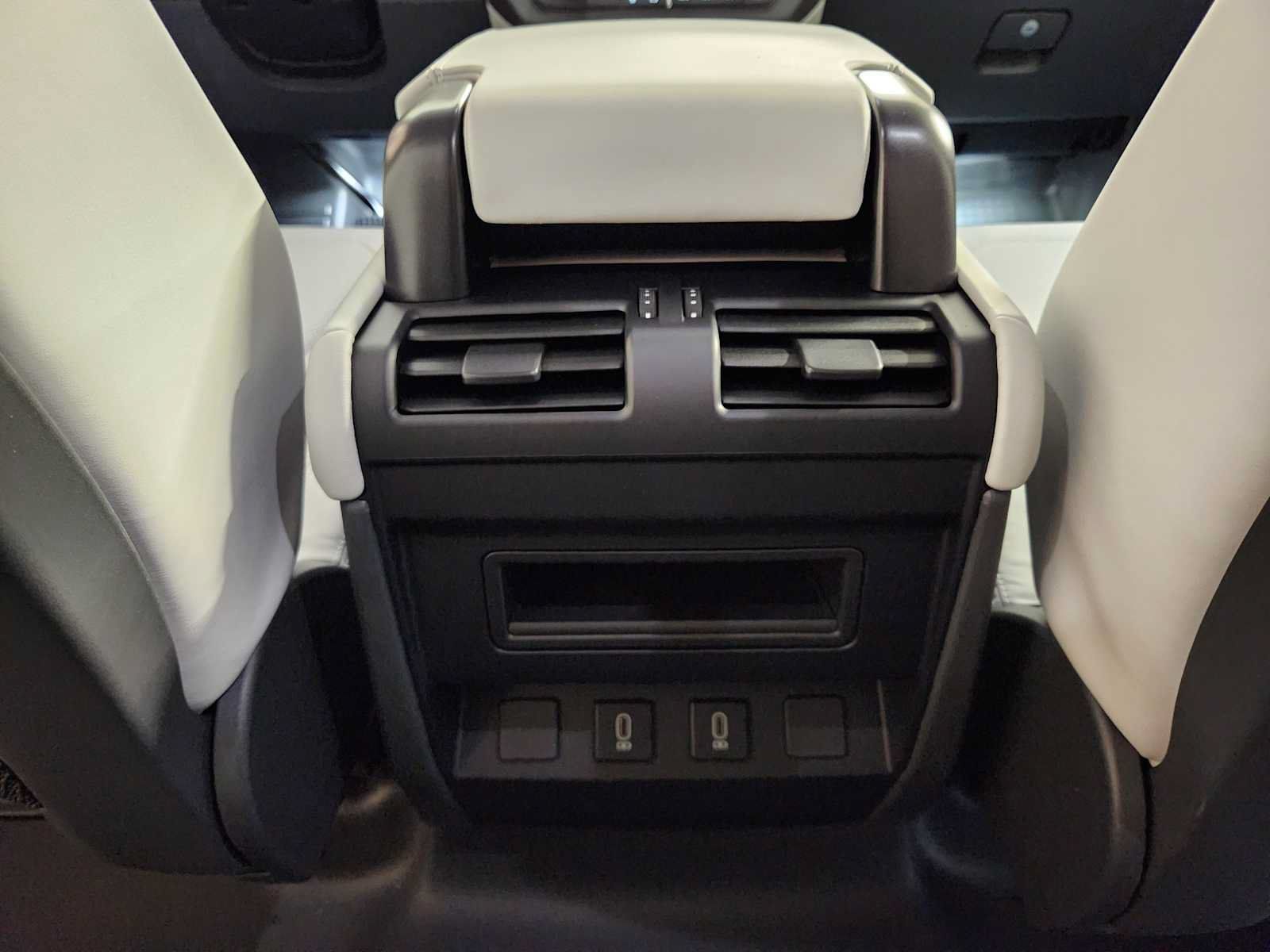 New 2026 Land Rover Defender 110 S AWD/4WD image 53