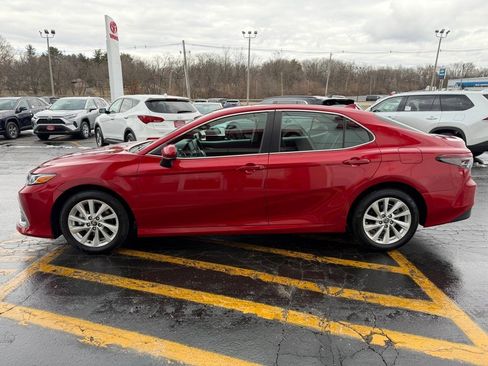 Used 2024 Toyota Camry LE image 8