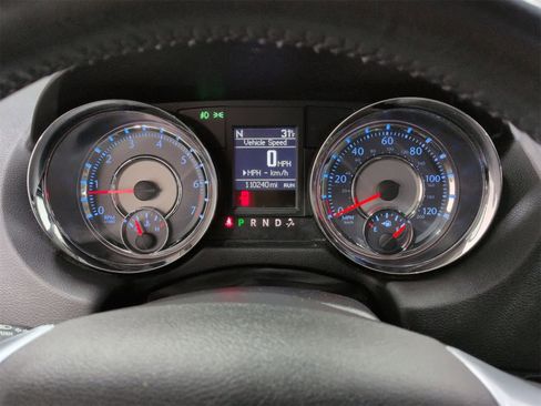 Used 2013 Chrysler Town & Country Touring w/ Trailer Tow Group image 33