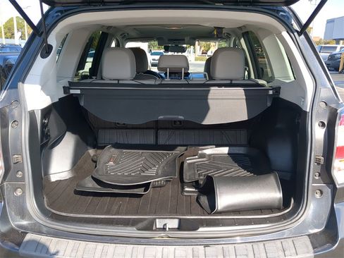 Used 2017 Subaru Forester 2.5i Limited image 9
