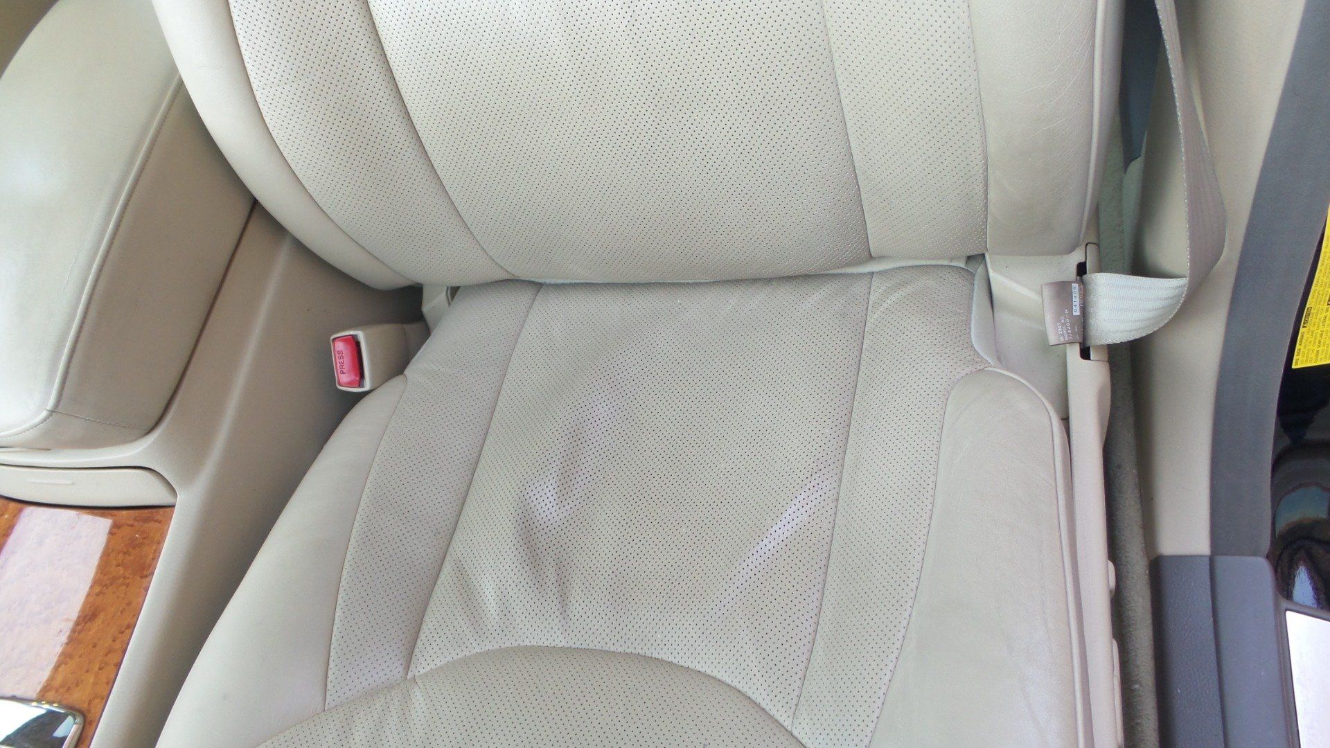 Used 2004 Lexus LS 430 RWD image 27