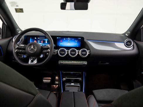 New 2025 Mercedes-Benz GLA 35 AMG GLA 35 AMG image 10