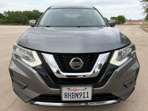 Used 2018 Nissan Rogue S image 58