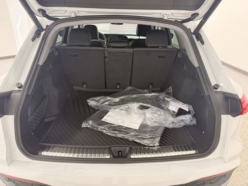 Certified 2025 Audi Q5 Premium w/ Convenience Package AWD/4WD image 23