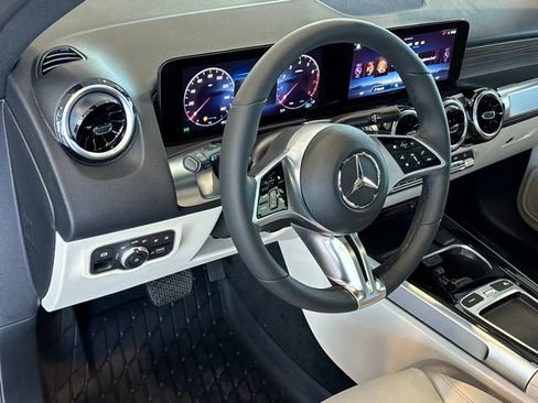 New 2026 Mercedes-Benz GLB 250 4MATIC image 12