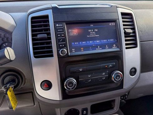Used 2019 Nissan Frontier SV image 16