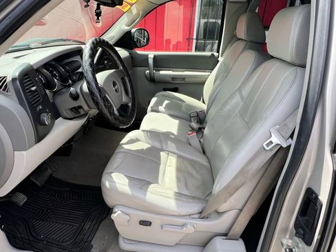 Used 2008 GMC Sierra 1500 SLE w/ SLE1 Preferred Package AWD/4WD image 9