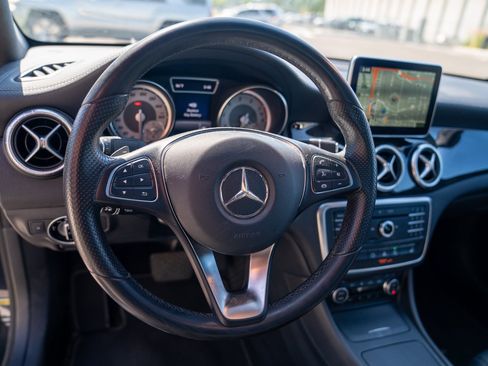 Used 2015 Mercedes-Benz CLA 250 4MATIC image 13