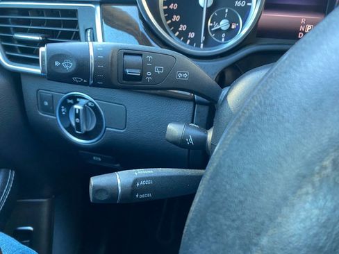 Used 2015 Mercedes-Benz ML 350 4MATIC image 25