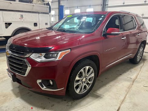 Used 2018 Chevrolet Traverse Premier image 3
