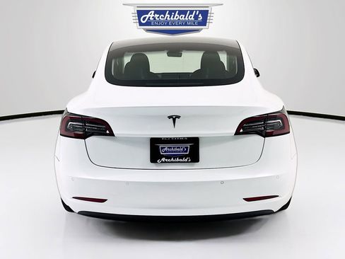 Used 2020 Tesla Model 3 Standard Range Plus image 5