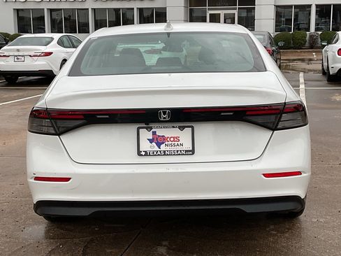 Used 2023 Honda Accord LX image 6