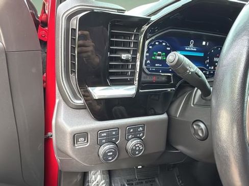 Used 2023 Chevrolet Silverado 1500 High Country w/ High Country Premium Package image 24