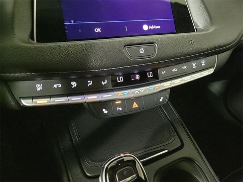 Certified 2020 Cadillac XT4 Premium Luxury w/ Cold Weather Package image 19