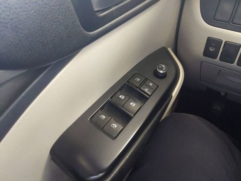 Used 2015 Toyota Highlander XLE AWD/4WD image 28