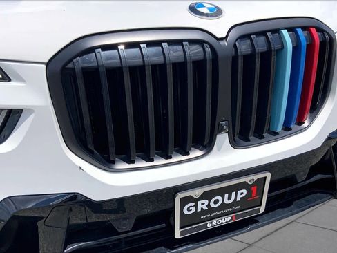 Used 2023 BMW X7 xDrive40i w/ Executive Package AWD/4WD image 29