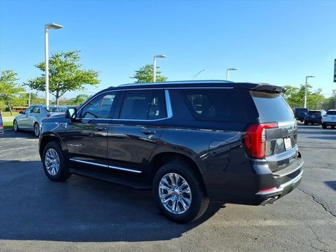 Used 2025 GMC Yukon Denali w/ Advanced Technology Package AWD/4WD image 9