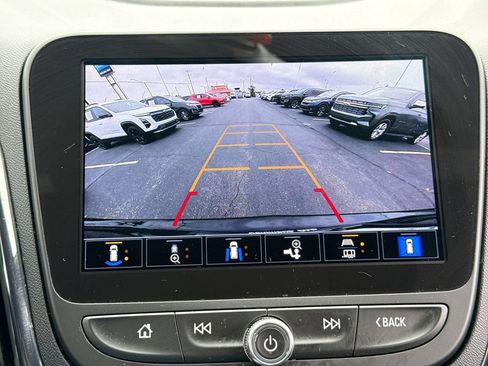 Used 2023 Chevrolet Equinox RS w/ RS Leather Package AWD/4WD image 17