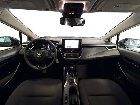 Used 2023 Toyota Corolla LE FWD image 16
