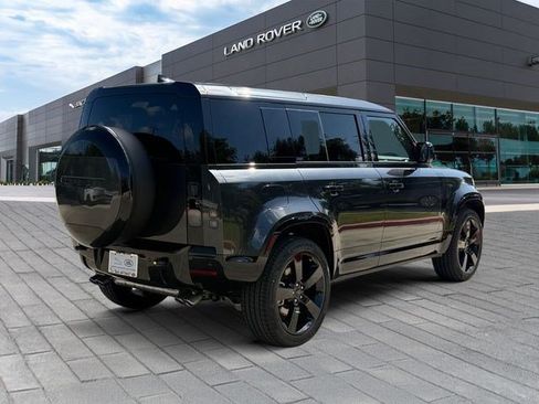 New 2026 Land Rover Defender 110 X-Dynamic SE AWD/4WD image 5