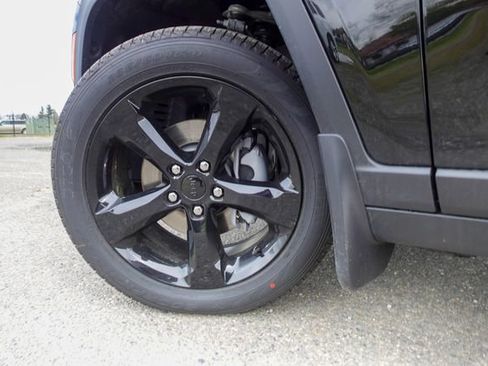 New 2026 Jeep Grand Cherokee Limited image 10