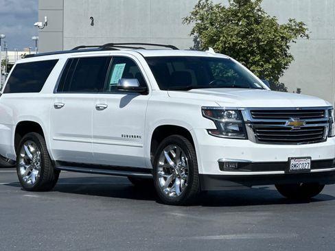 Used 2019 Chevrolet Suburban Premier AWD/4WD image 5
