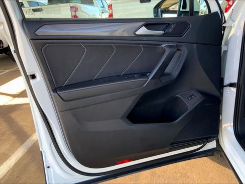 Used 2024 Volkswagen Tiguan Wolfsburg Edition image 31