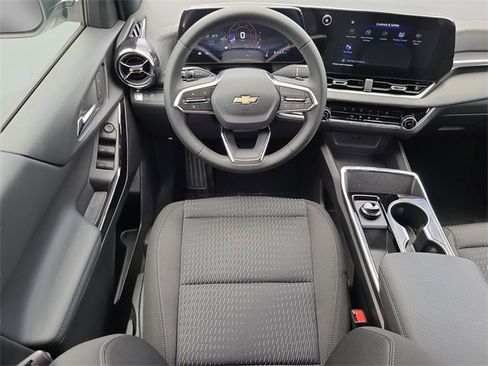 New 2026 Chevrolet Equinox LT image 16