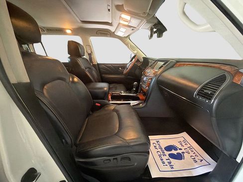 Used 2017 INFINITI QX80 4WD w/ Deluxe Technology Package image 33