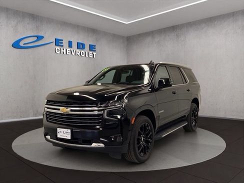 Used 2021 Chevrolet Tahoe LT w/ LT Signature Package AWD/4WD image 11