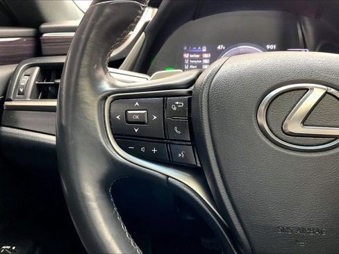 Used 2021 Lexus ES 300h w/ Premium Package image 20