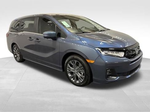 New 2026 Honda Odyssey Touring image 8