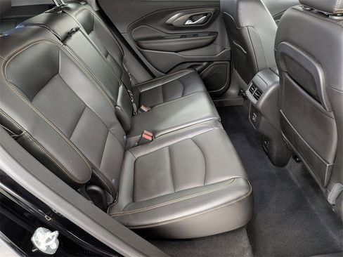 Used 2021 GMC Terrain SLT image 33