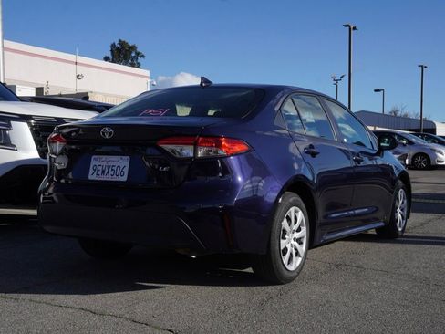 Used 2023 Toyota Corolla LE image 3