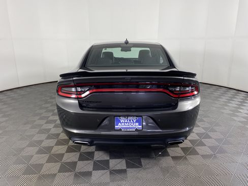 Used 2015 Dodge Charger R/T w/ Plus Group RWD image 9