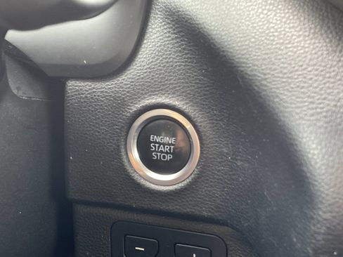 Used 2022 Toyota Tundra SR5 AWD/4WD image 23