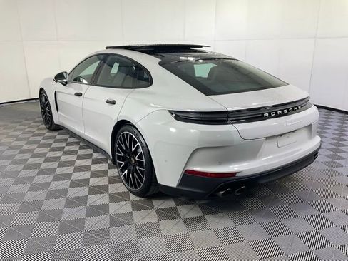 Used 2024 Porsche Panamera 4 image 4