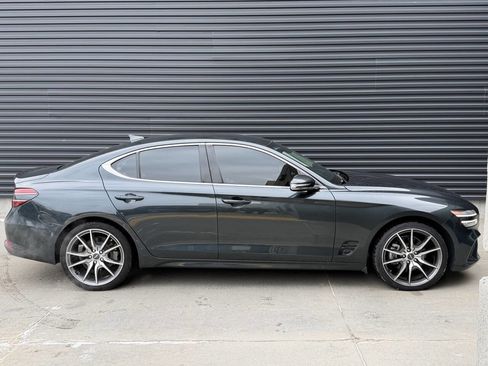 Used 2023 Genesis G70 2.0T image 10