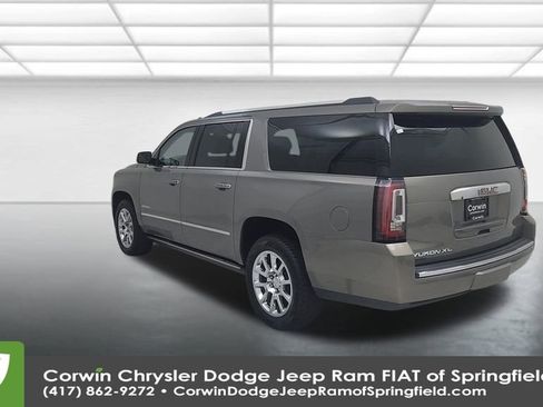 Used 2019 GMC Yukon XL Denali w/ Open Road Package image 11