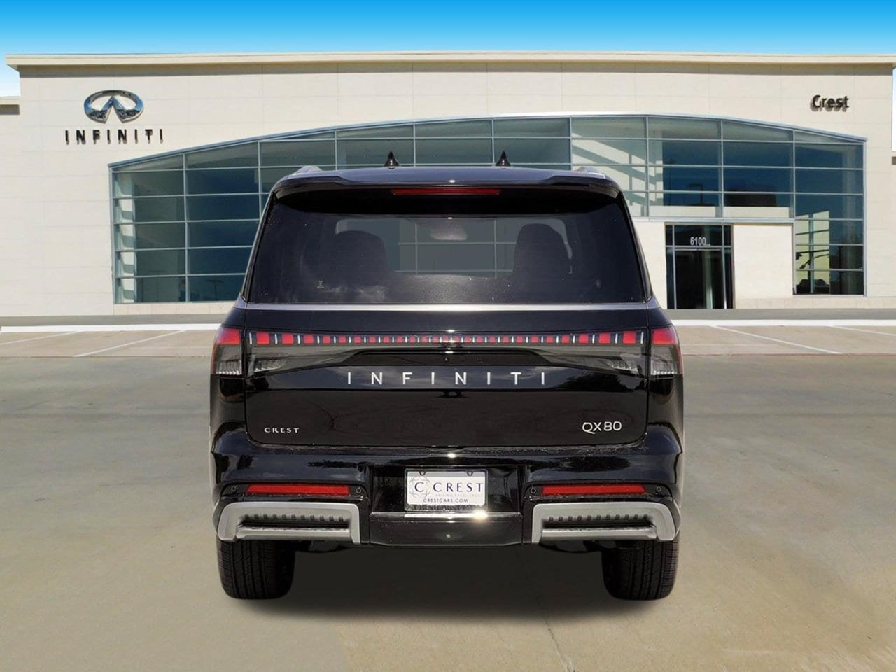 New 2027 INFINITI QX80 Luxe RWD image 4