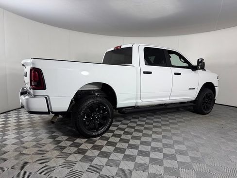 Used 2025 RAM 2500 Big Horn AWD/4WD image 8