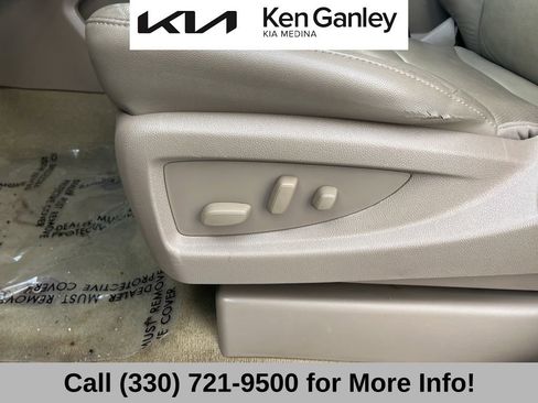 Used 2017 Chevrolet Suburban Premier image 28