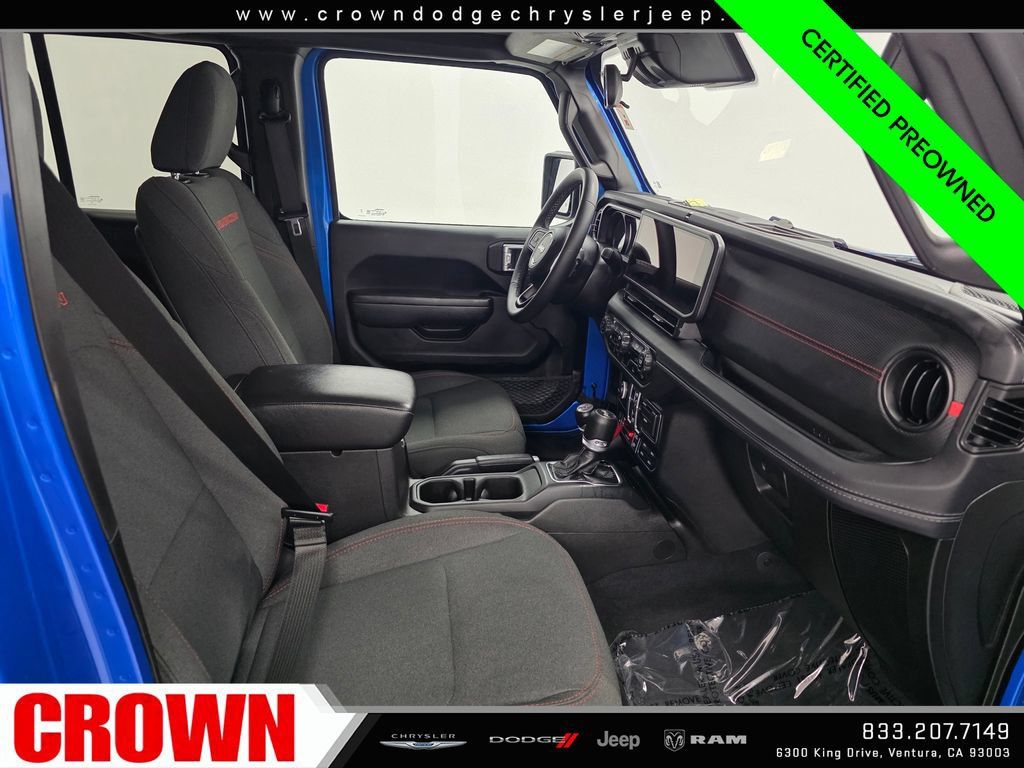 Certified 2025 Jeep Wrangler Unlimited Rubicon AWD/4WD image 11
