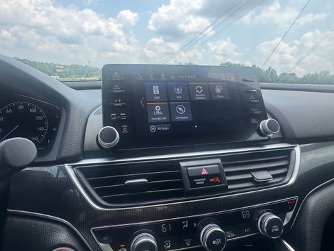 Used 2021 Honda Accord Sport image 18