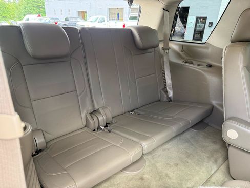 Used 2015 Chevrolet Tahoe LTZ AWD/4WD image 34