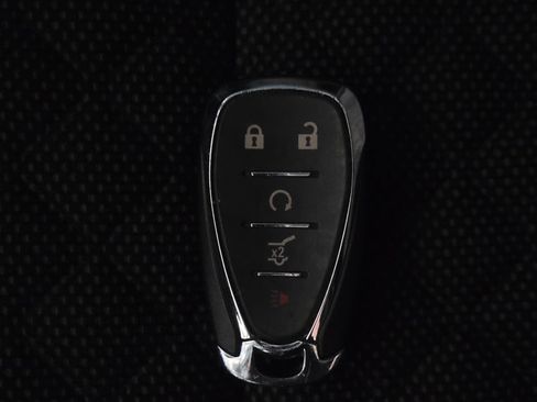 Used 2019 Chevrolet Blazer LT FWD image 32