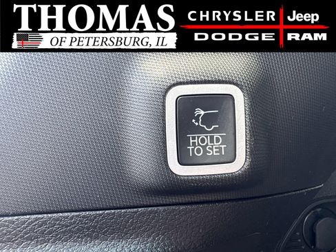 Used 2024 Jeep Grand Cherokee Altitude AWD/4WD image 23